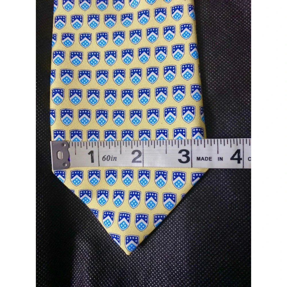 Vineyard Vines Berkeley Preparatory School Shield Logo 100% Silk Necktie‎ Tie